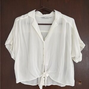 ONLY Cream Tie-Front Button-Down Blouse